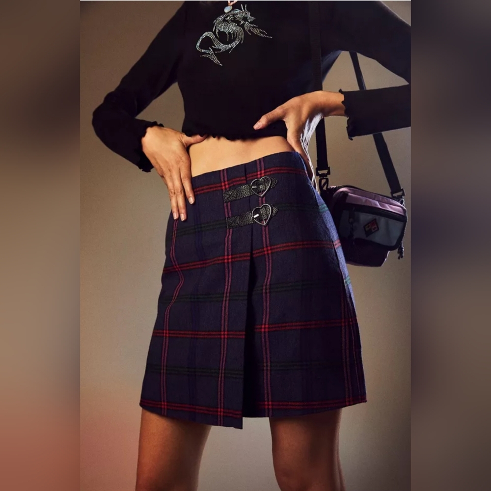 Lazy Oaf Getting Plaid Mini Skirt Size 8 - image 2